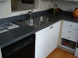 Comfy 2 Bedroom Condo with All The Amenities!  in Hilliard, OH (Photo 3 of 12)