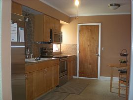 Nice 2 Bedroom Home with Office in Very Quiet Neighborhood in Pembroke Pines, FL (Photo 6 of 8)