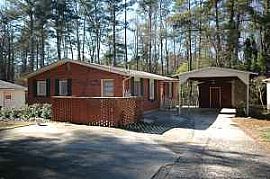 Nice 2 Bedroom Brick Ranch Home in Great Location! in Smyrna, GA