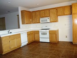 5 Years Young, 4 Bedroom Home - Move-In Condition in Adelanto, CA (Photo 2 of 5)