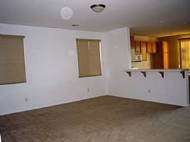 5 Years Young, 4 Bedroom Home - Move-In Condition in Adelanto, CA (Photo 4 of 5)