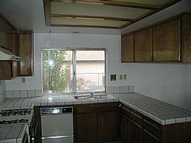 Delightful 4 Bedroom Home with Section 8 Welcome in Lake Los Angeles, CA (Photo 2 of 6)