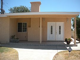  4 Bedroom Home with Private Backyard  in Sun Valley, CA