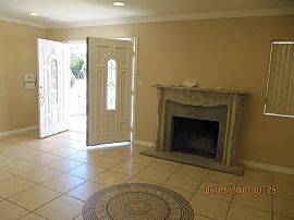  4 Bedroom Home with Private Backyard  in Sun Valley, CA (Photo 3 of 4)