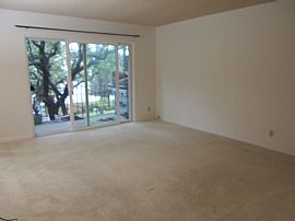 Delightful 2 Bedroom Condo in Woodlake Condominiums in San Mateo, CA