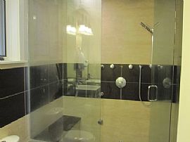 Comfy Master Bedroom in 3 Bedroom Luxury Condo with Own Bathroom in Chicago, IL (Photo 4 of 5)