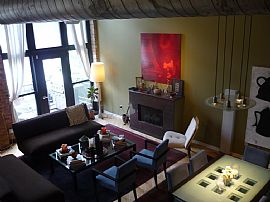 Comfy 3 Bedroom Condo with Balcony and Fireplace  in West Loop in Chicago, IL (Photo 3 of 12)