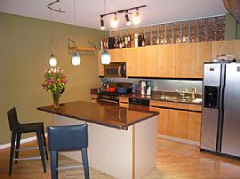 Comfy 3 Bedroom Condo with Balcony and Fireplace  in West Loop in Chicago, IL (Photo 5 of 12)