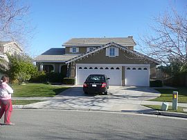 Beautifully Upgraded 4 Bedroom Pool Home on Cul-De-Sac in Corona, CA (Photo 4 of 4)