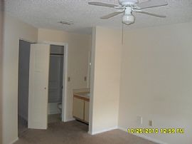 Conducive 2 Bedroom Townhouse with Vaulted Ceilings - $795 in Lake Mary, FL (Photo 5 of 7)