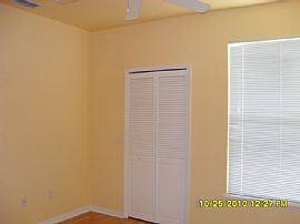 Excellent 3 Bedroom Townhouse with Screened Patio - $895 in Orlando, FL (Photo 7 of 9)