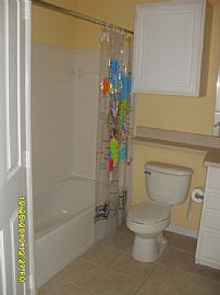 Excellent 3 Bedroom Townhouse with Screened Patio - $895 in Orlando, FL (Photo 9 of 9)