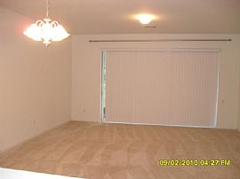 Beautiful 2 Bedroom Townhouse with 1 Car Garage - $895 in Sanford, FL (Photo 2 of 8)