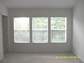 Beautiful 2 Bedroom Townhouse with 1 Car Garage - $895 in Sanford, FL (Photo 4 of 8)