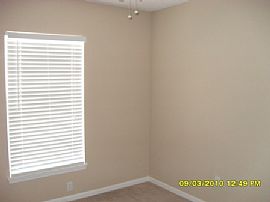 Excellent 3 Bedroom, 2 Story Townhouse - End Unit - $950 in Winter Springs, FL (Photo 8 of 9)