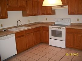 Darling 3 Bedroom Home with 2 Car Garage - $1095 in Sanford, FL (Photo 3 of 11)