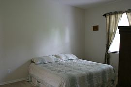 Marvelous 3 Bedroom Home with 2 Car Garage - $1095 in Sanford, FL (Photo 5 of 9)