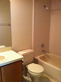 Comfortable 3 Bedroom Home with 2 Car Garage - $1095 in Sanford, FL (Photo 10 of 11)