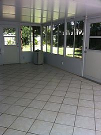 Comfortable 3 Bedroom Home with 2 Car Garage - $1095 in Sanford, FL (Photo 5 of 11)