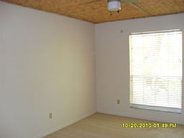 Comfortable 3 Bedroom Home with 2 Car Garage - $1095 in Sanford, FL (Photo 8 of 11)