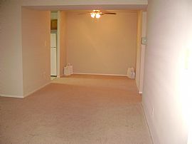 Quiet 2 Bedroom Apartment with 1100 Sq. Ft. and Washer/Dryer in Nottingham, MD (Photo 2 of 8)