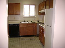 Quiet 2 Bedroom Apartment with 1100 Sq. Ft. and Washer/Dryer in Nottingham, MD (Photo 3 of 8)