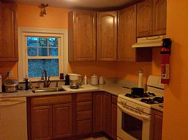 Beautiful 2 Bedroom Single Family Home - 18 Miles From Manhattan in West Orange, NJ (Photo 4 of 4)