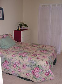 Pretty 3 Bedroom Townhouse in Nice Neighborhood in Nottingham, MD (Photo 4 of 8)