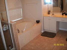 Enticing 4 Bedroom Single Family Home with 2 Car Garage - $1595 in Winter Springs, FL (Photo 7 of 12)