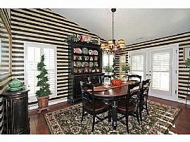 Low Maintenance 3 Bedroom Condo Near I-65 in Greenwood, IN (Photo 3 of 6)