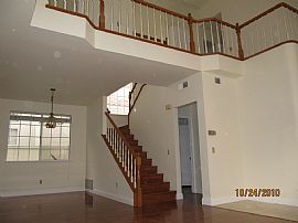 Newly Renovated 4 Bedroom Home - Immediately Available in Irvine, CA (Photo 4 of 8)