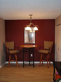 Modern 2 Bedroom Townhouse with Garage in Chanhassen, MN (Photo 4 of 6)