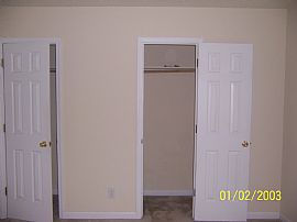 Immaculate 2 Bedroom Townhouse with Brick Front in Raleigh, NC (Photo 5 of 6)