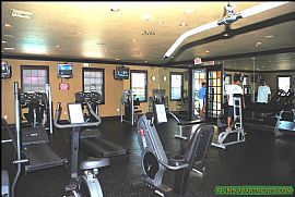 Beautiful 2 Bedroom Apartment in West Palm Beach in West Palm Beach, FL (Photo 10 of 12)