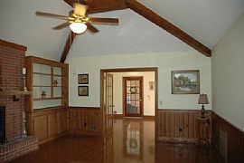 Beautiful 4 Bedroom Executive Home with New Flooring in Camden, SC (Photo 8 of 8)