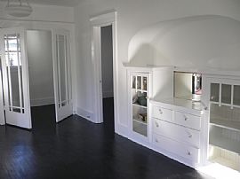 Renovated 1 Bedroom Cottage Home with Yard in Long Beach, CA (Photo 2 of 3)