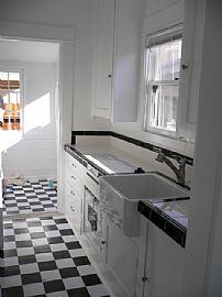 Renovated 1 Bedroom Cottage Home with Yard in Long Beach, CA (Photo 3 of 3)