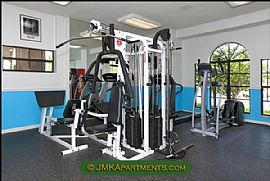 2 Bed West Palm Beach  Apartment  in West Palm Beach, FL (Photo 9 of 12)