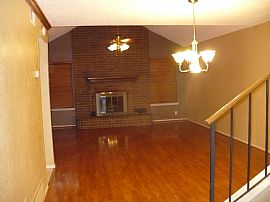 Wonderful, Remodeled 2 Bedroom Condo with Fireplace!! in Fort Worth, TX