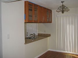 Great 2 Bedroom Condo in Well Maintained Condo Complex in Concord, CA (Photo 2 of 4)