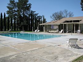 Great 2 Bedroom Condo in Well Maintained Condo Complex in Concord, CA (Photo 4 of 4)