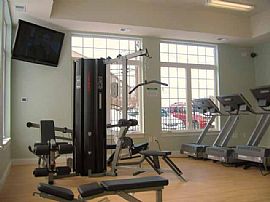 Comfy 2 Bedroom Apartment - Move in ASAP!! in Columbus, OH (Photo 2 of 3)