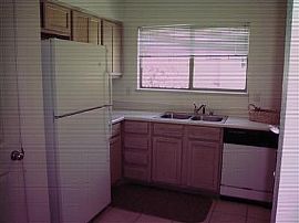 A Newer 3 Bedroom Luxury Townhouse with Great Mountain View in Los Alamos, NM (Photo 9 of 12)