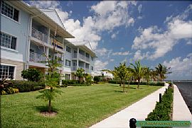 Amazing 2 Bedroom Luxury Apartment on Waterfront  in West Palm Beach, FL (Photo 7 of 9)