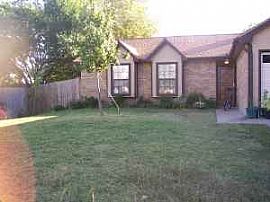 Roomy 3 Bedroom Home in Ft Worth/White Settlement  in Fort Worth, TX