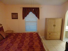 Delightful 3 Bedroom Home with 2 Car Garage - $1095 in Apopka, FL (Photo 5 of 11)