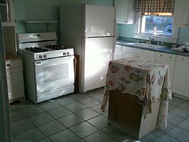 Nice 3 Bedroom Home - A Fountain Square Cutie in Indianapolis, IN (Photo 3 of 5)