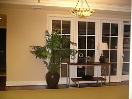 Deluxe 1 Bedroom Condo - Opposite of Dunnloring Metro Station in Fairfax, VA (Photo 6 of 12)