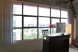 Spacious 1 Bedroom  Apartment - Live/Work Loft on Top Floor in San Diego, CA (Photo 3 of 8)