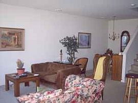 Spacious 2 Bedroom Condo with Loft and Detached Garage in Ann Arbor, MI (Photo 2 of 4)